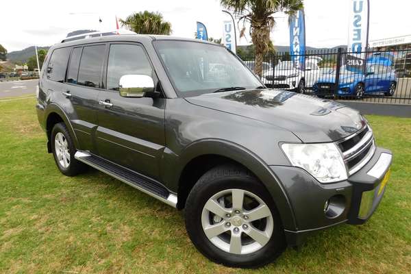 2010 Mitsubishi Pajero